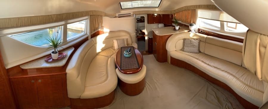 2004 Sea Ray 390 Motor Yacht