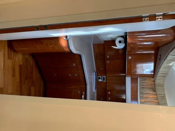 2004 Sea Ray 390 Motor Yacht