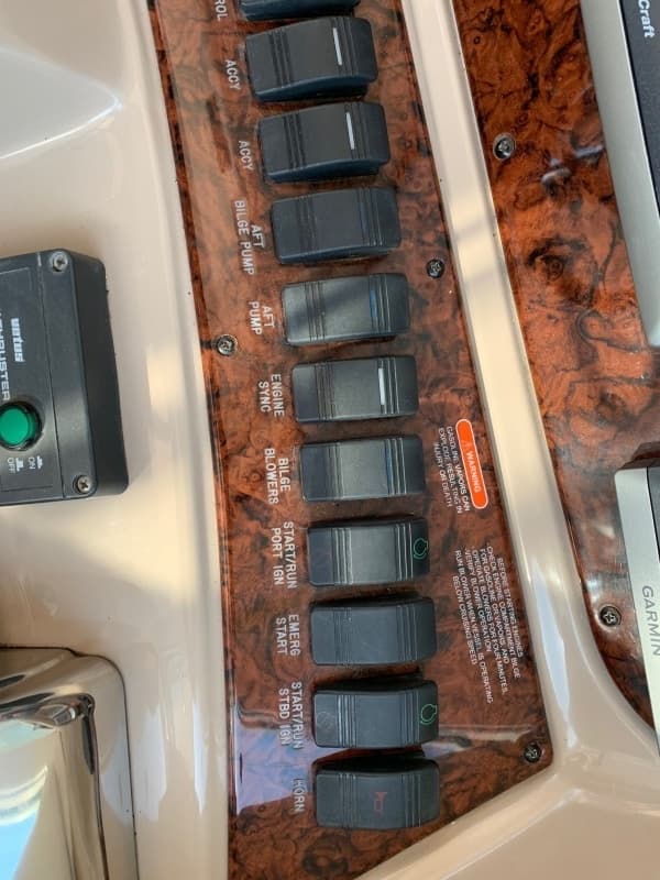 2004 Sea Ray 390 Motor Yacht