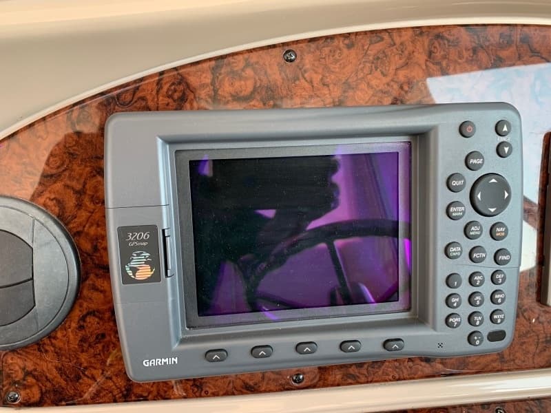 2004 Sea Ray 390 Motor Yacht