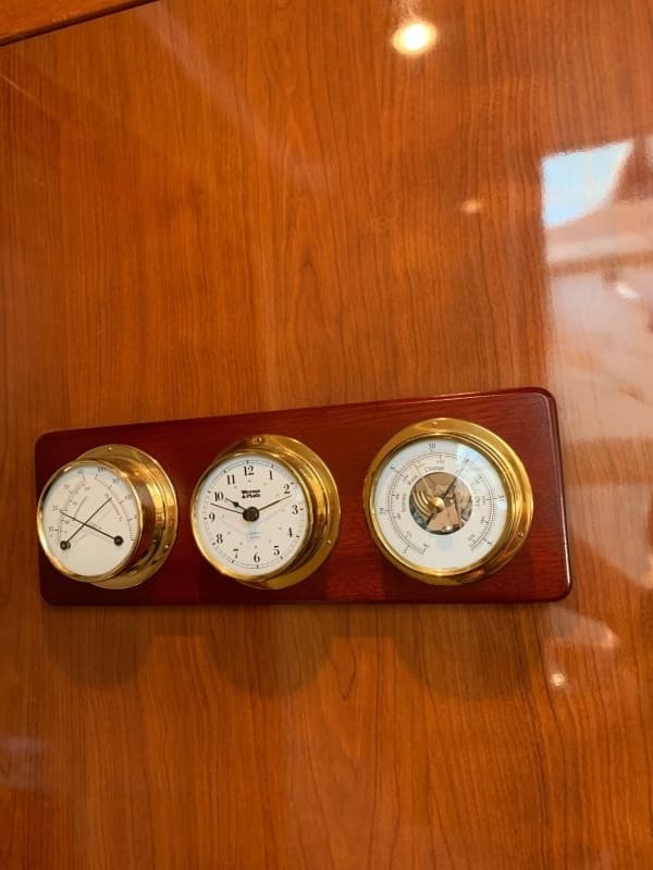 2004 Sea Ray 390 Motor Yacht