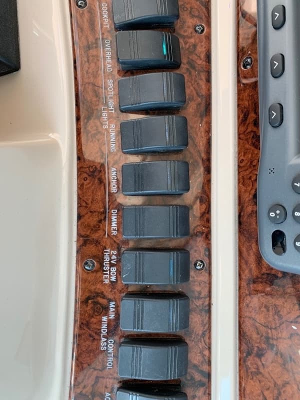 2004 Sea Ray 390 Motor Yacht