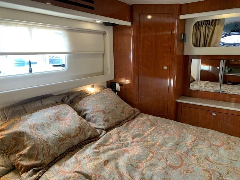 2004 Sea Ray 390 Motor Yacht