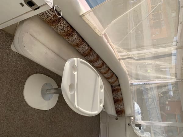 2004 Sea Ray 390 Motor Yacht