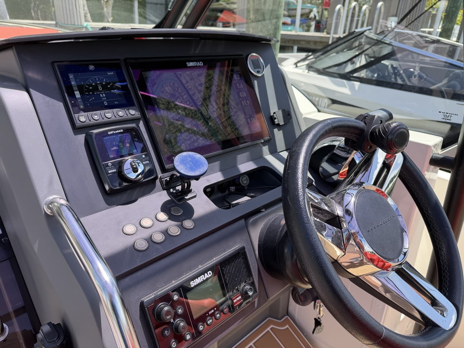 Nimbus 26 - Helm Station Electronics