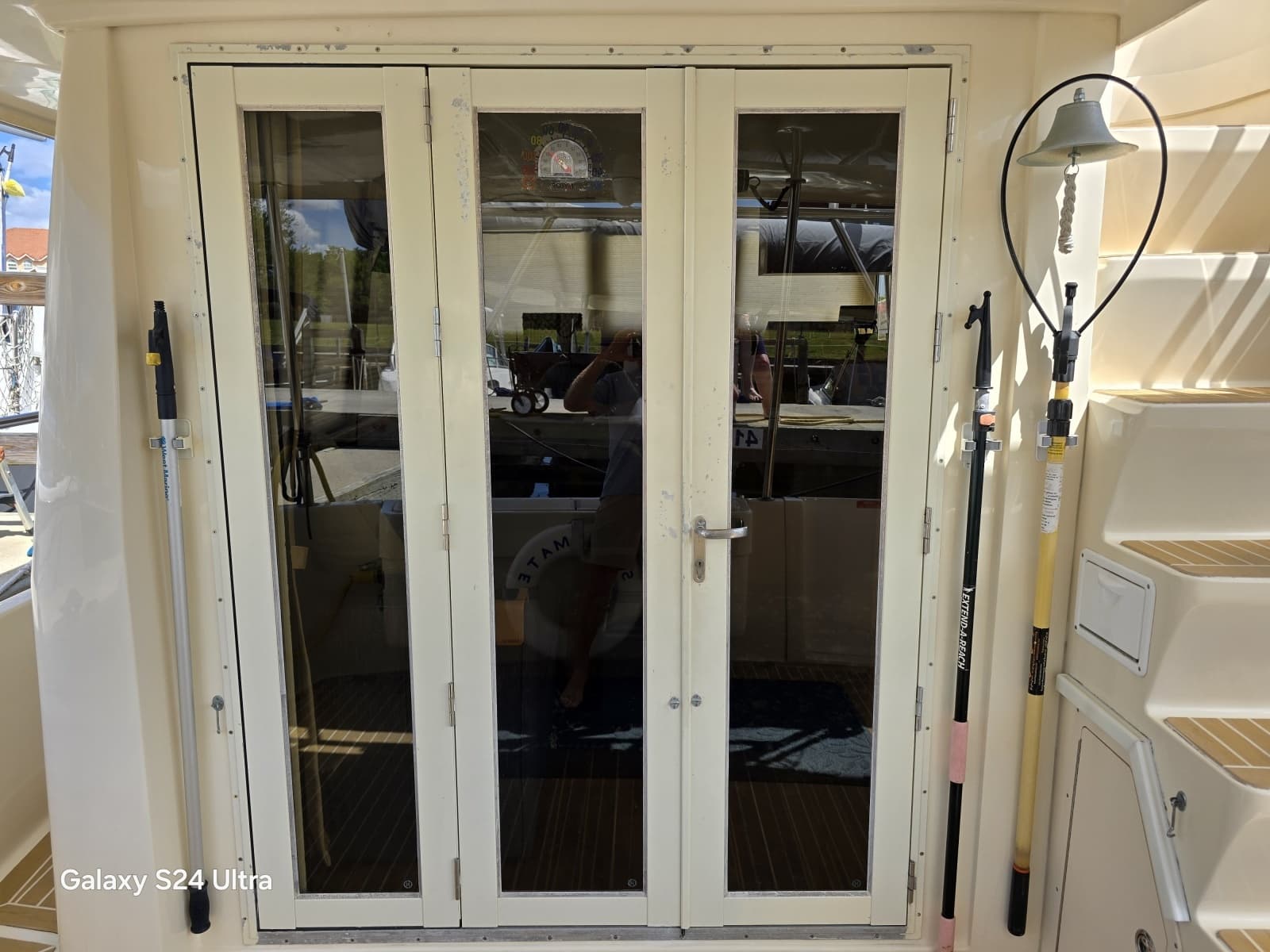 Sol Mate Salon Entry double doors 