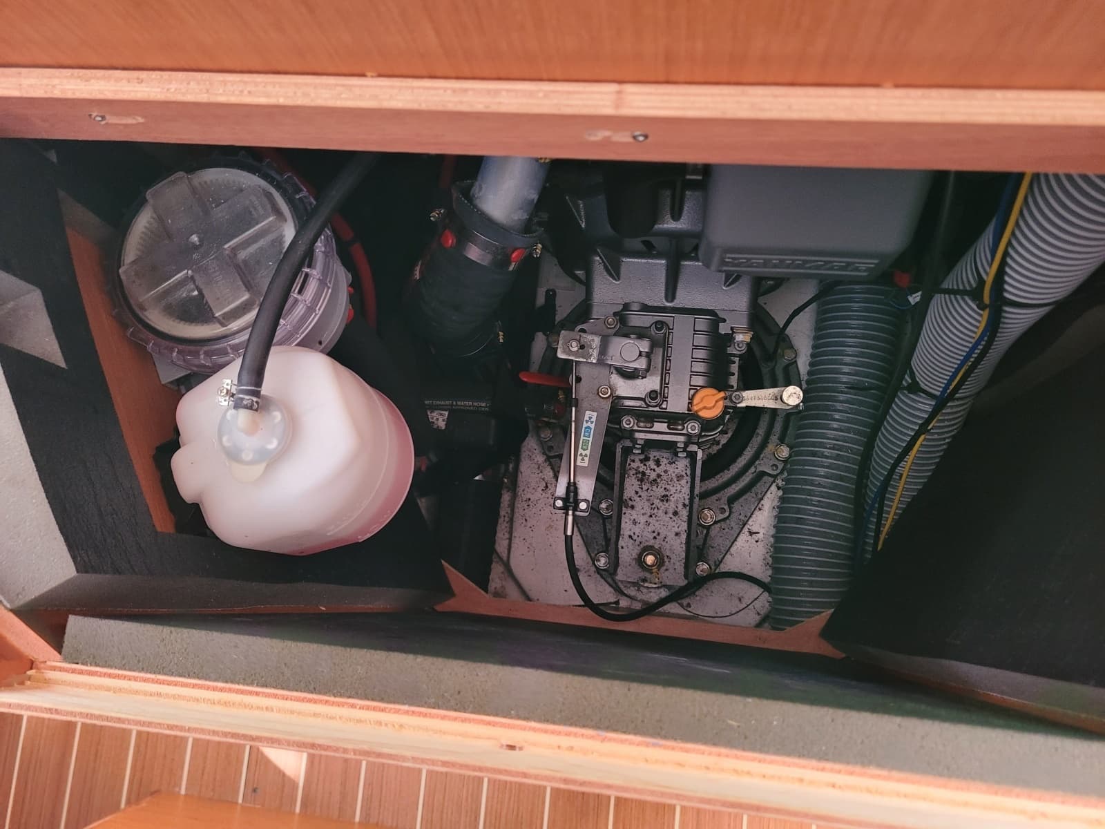 2017 Jeanneau Sun Odyssey 44 DS