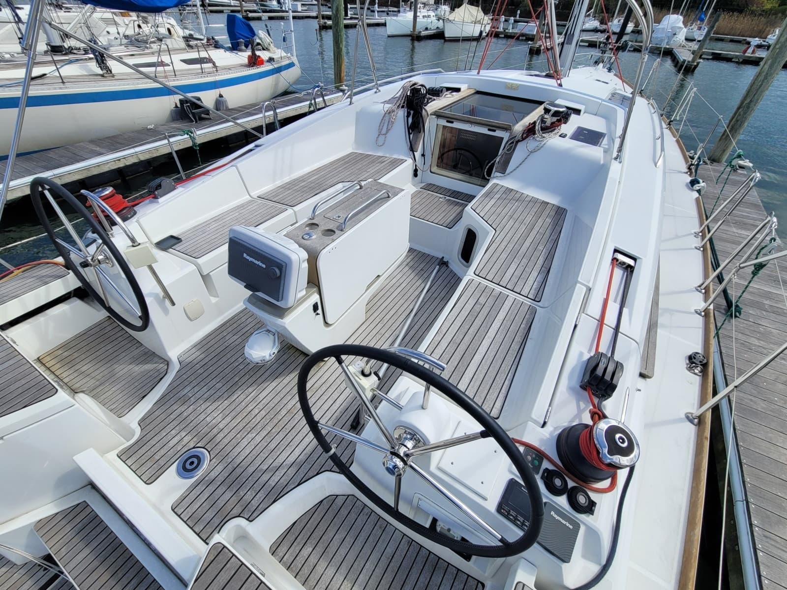 2017 Jeanneau Sun Odyssey 44 DS