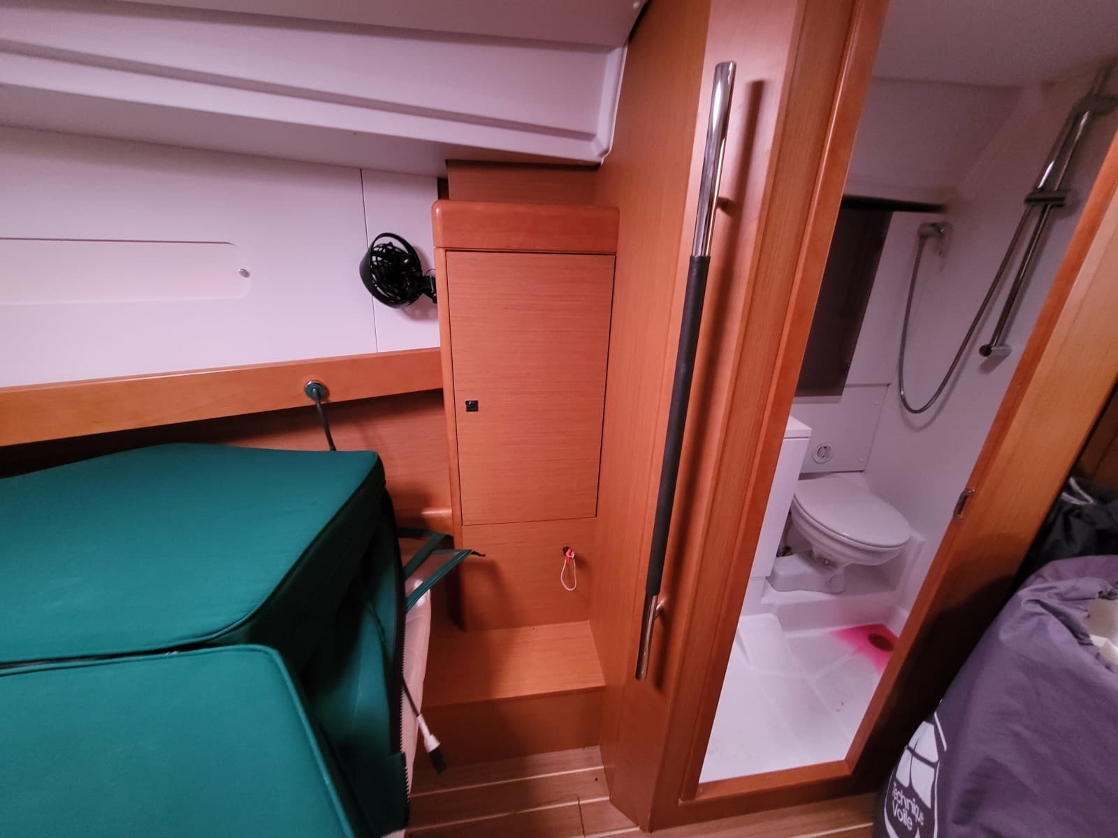 2017 Jeanneau Sun Odyssey 44 DS