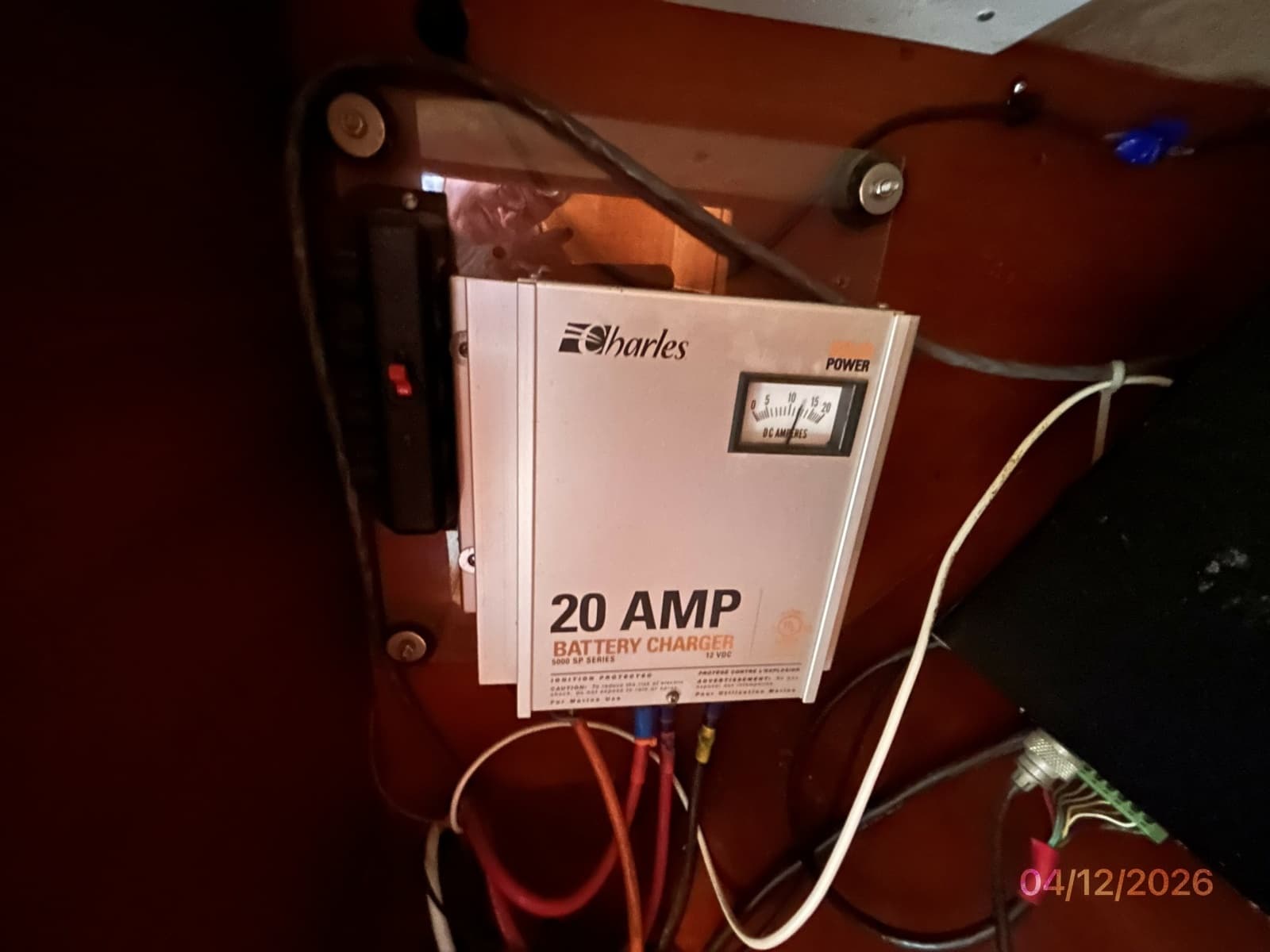 41' Rival battery charger