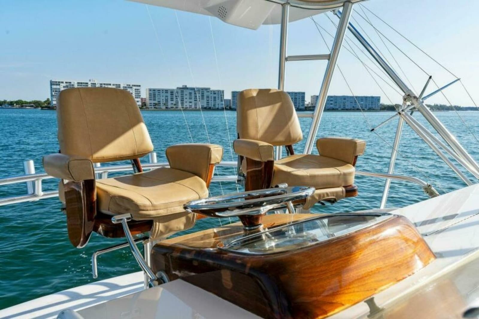 2003 Viking 48 Convertible