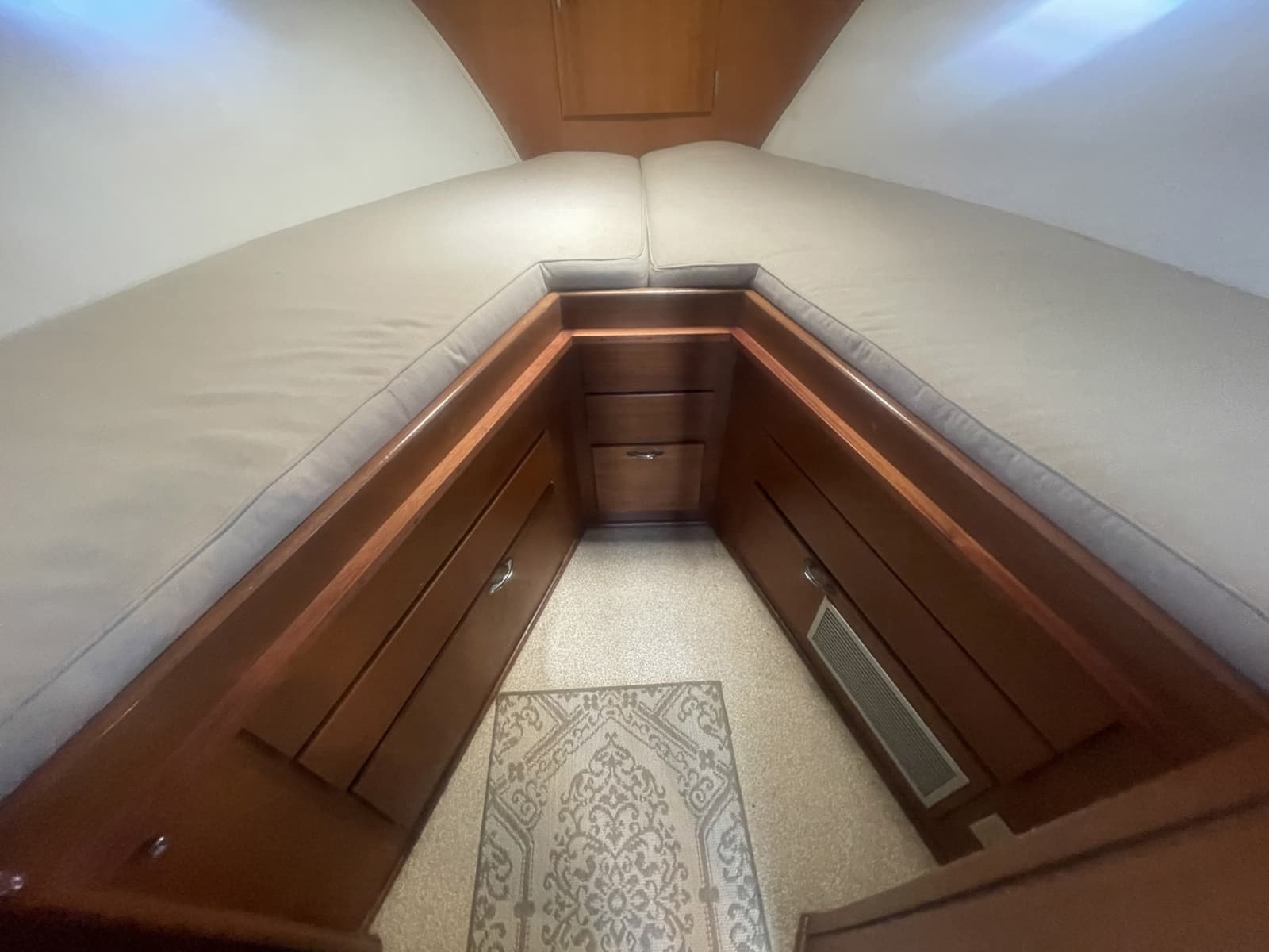 1968 Hatteras 34 Sportfisherman