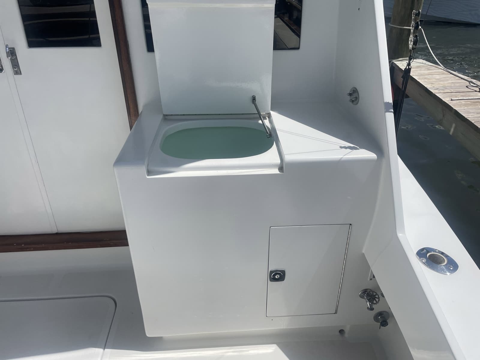 1968 Hatteras 34 Sportfisherman