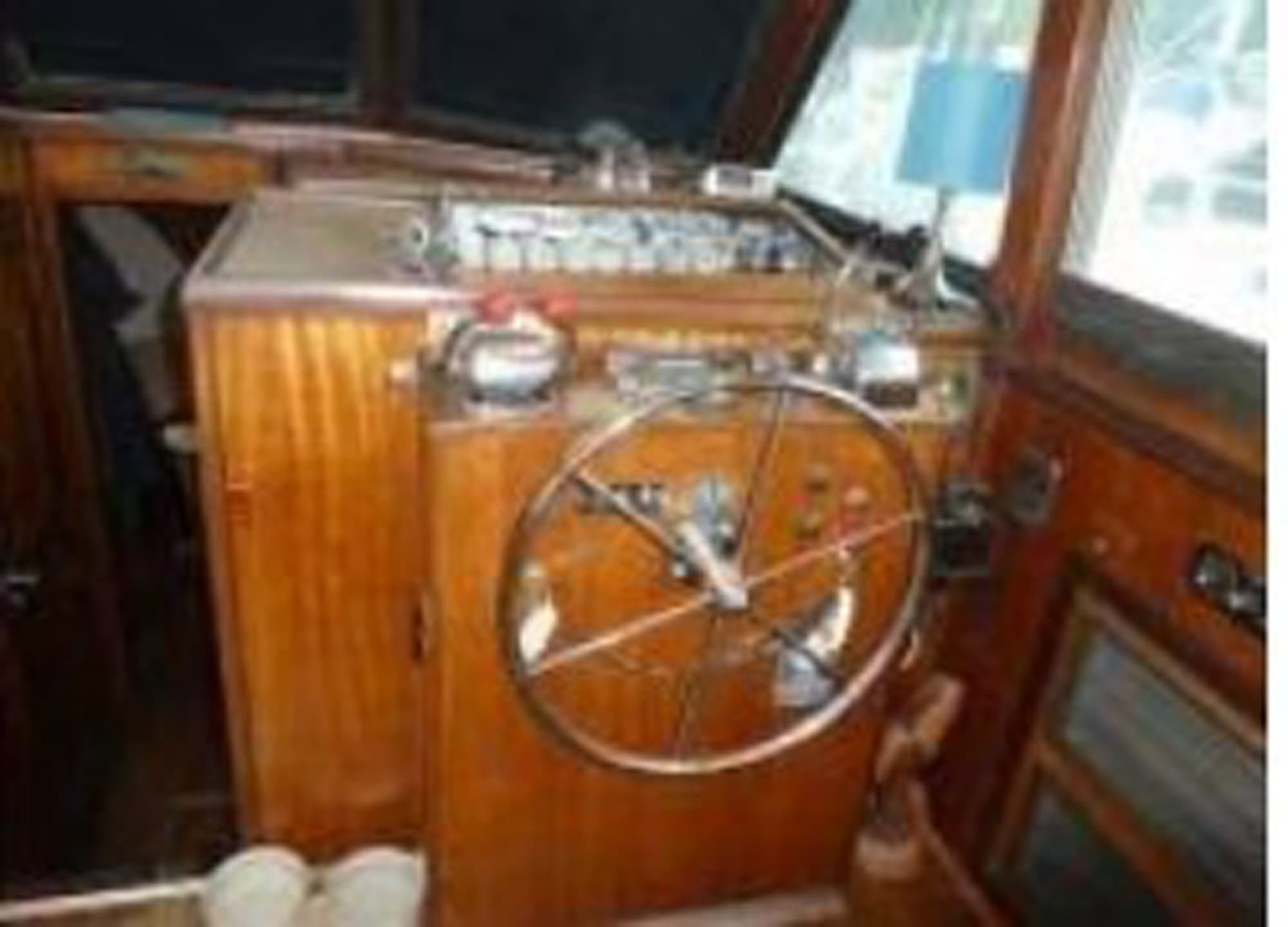 1972 Hatteras Double Cabin