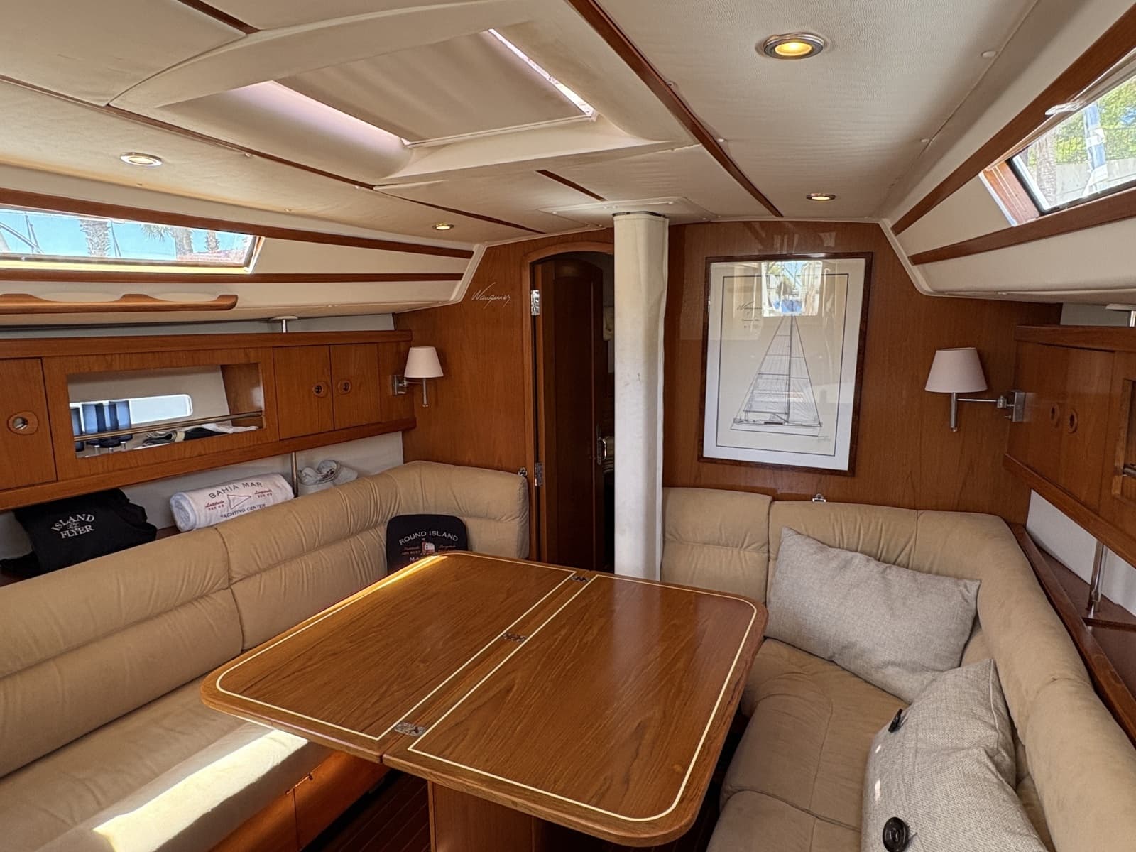 Folding dining table