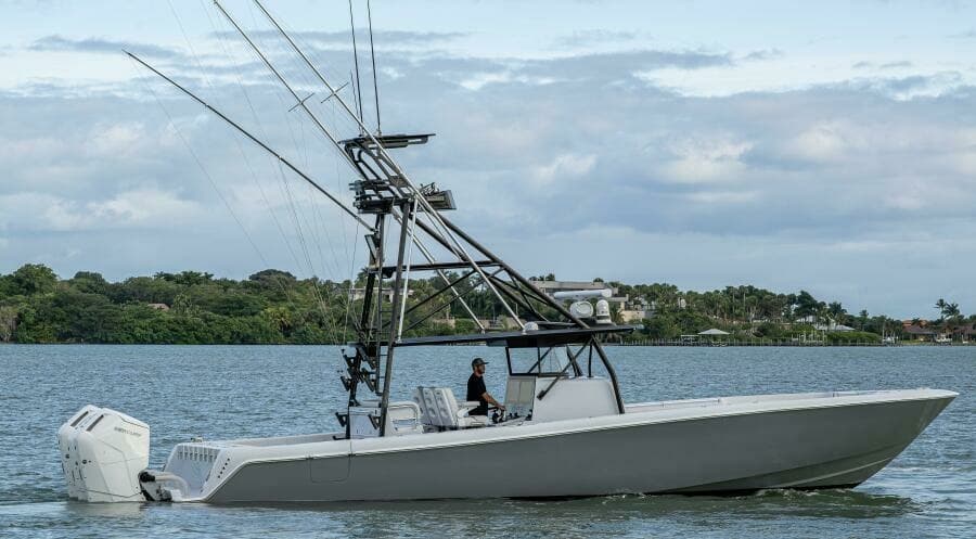 2024 Contender 44 ST