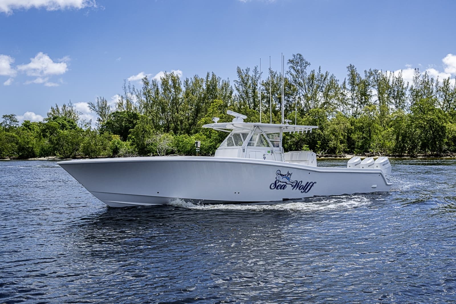 2015 Invincible 42 Open Fisherman