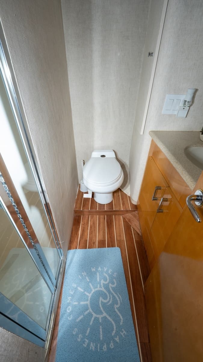 2000 Hatteras 50 Convertible