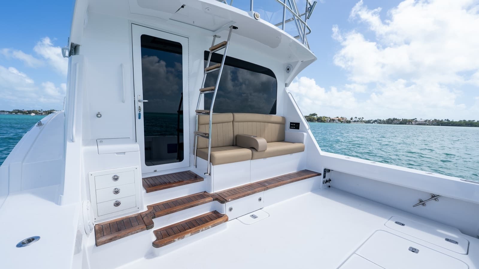 2000 Hatteras 50 Convertible