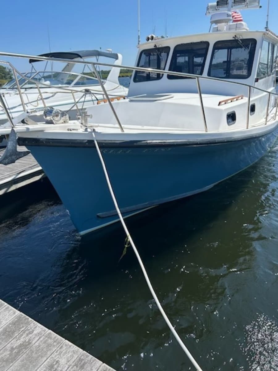 Dock Side Bow Port