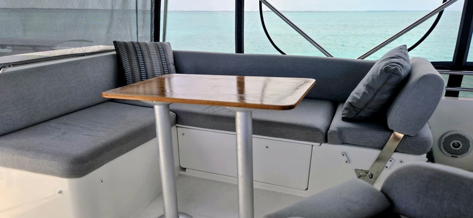 2022 Beneteau Swift Trawler 41 Fly