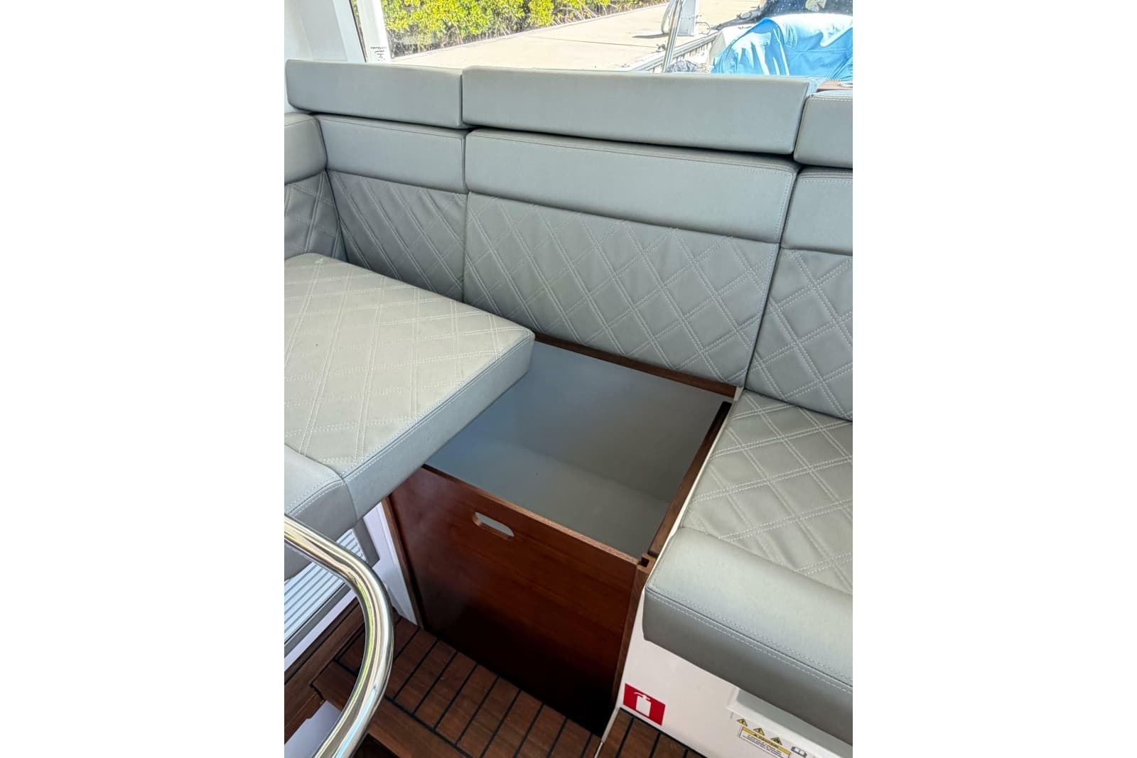 2018 Axopar 37 Cabin