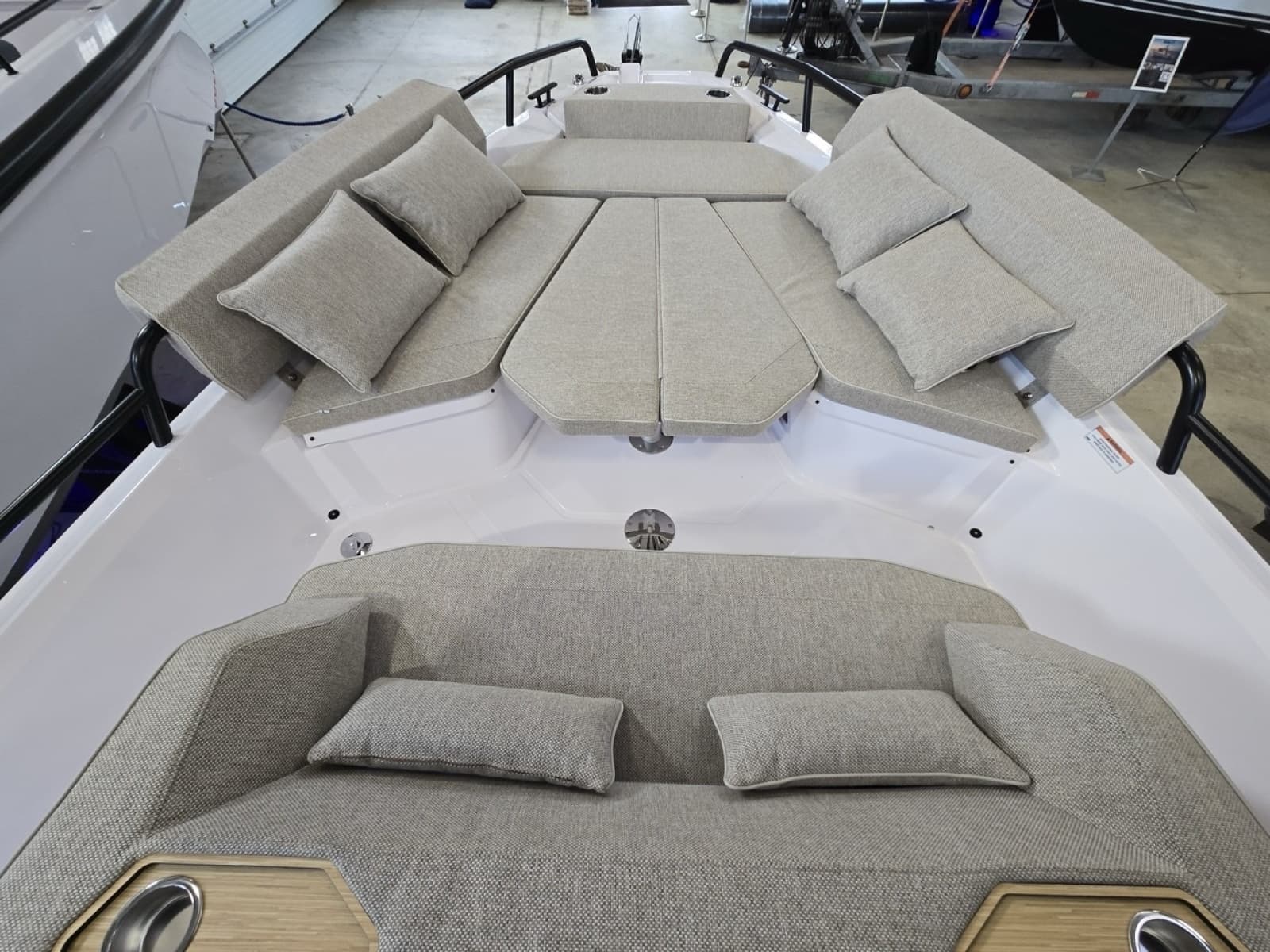 2026 Axopar Cross Cabin