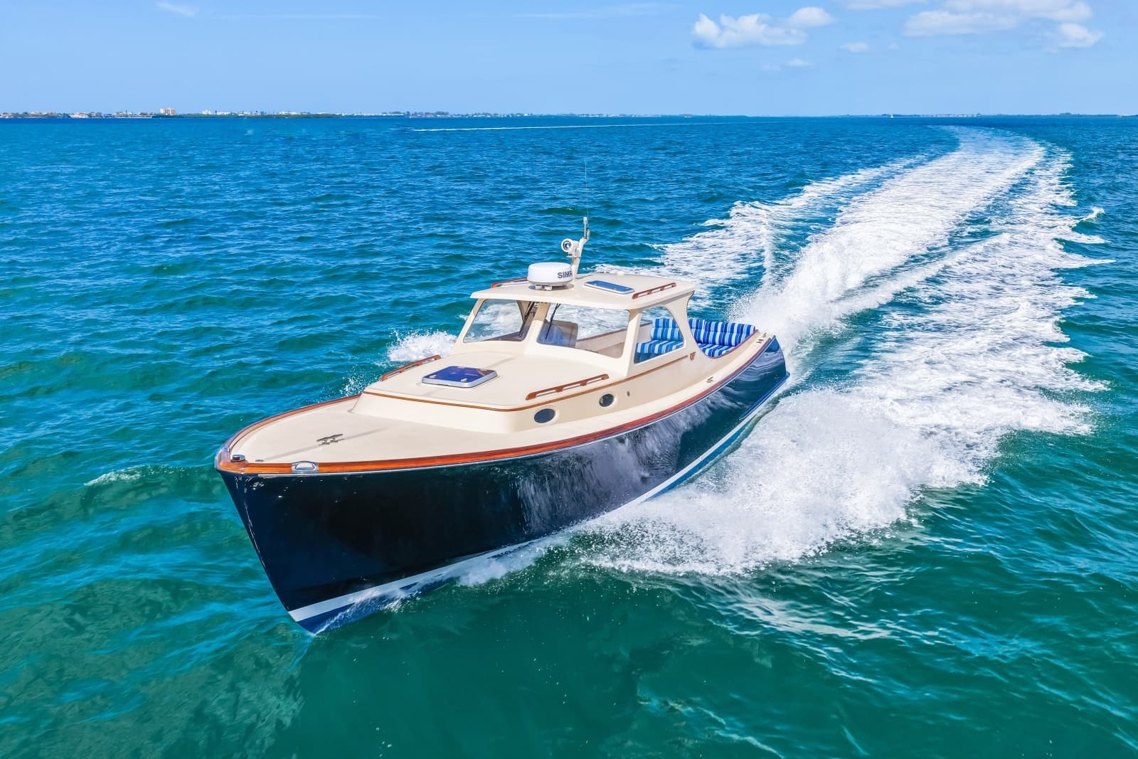 1998 36 Hinckley Picnic Boat Running Shot