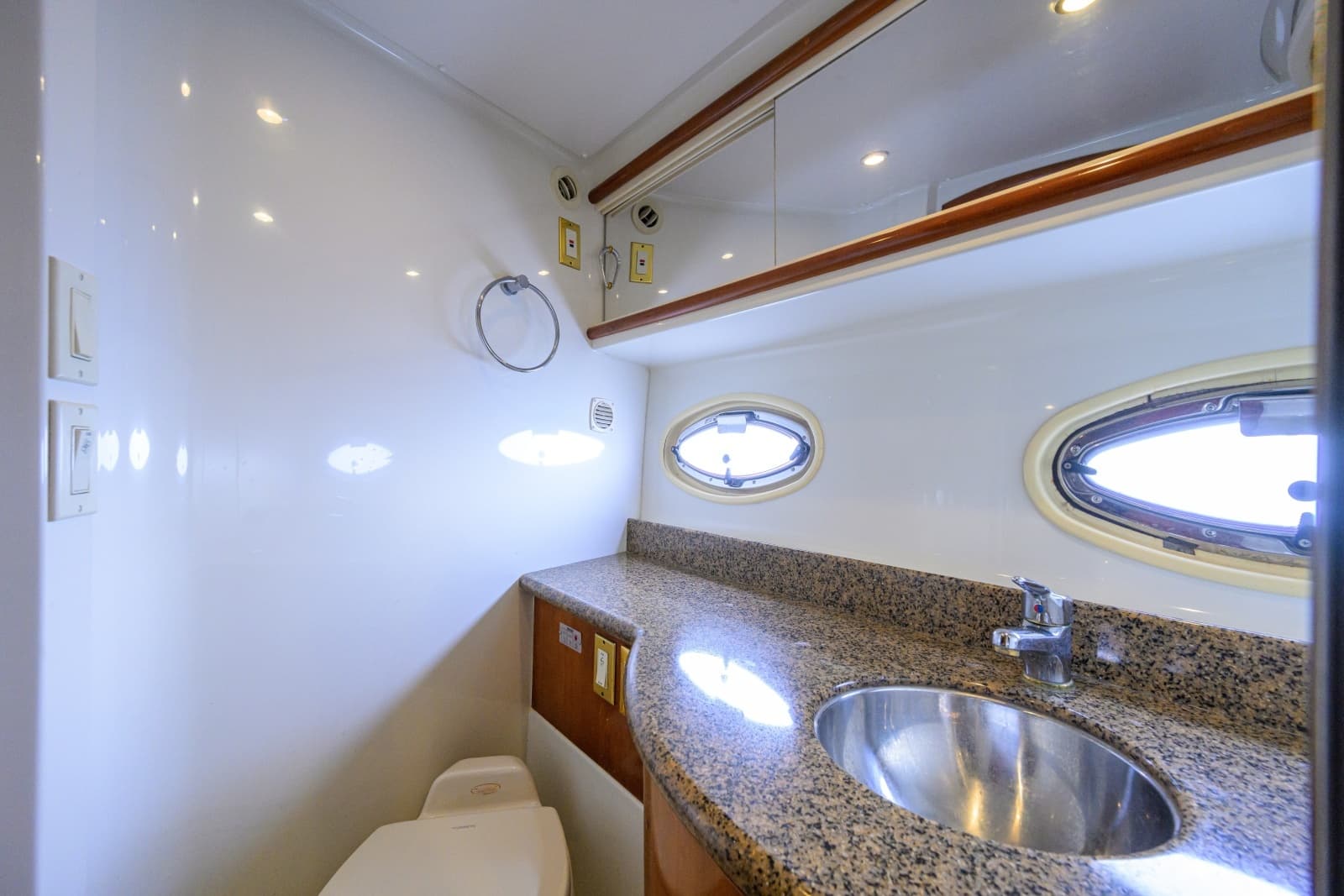 Carver 444 - Great Adventure