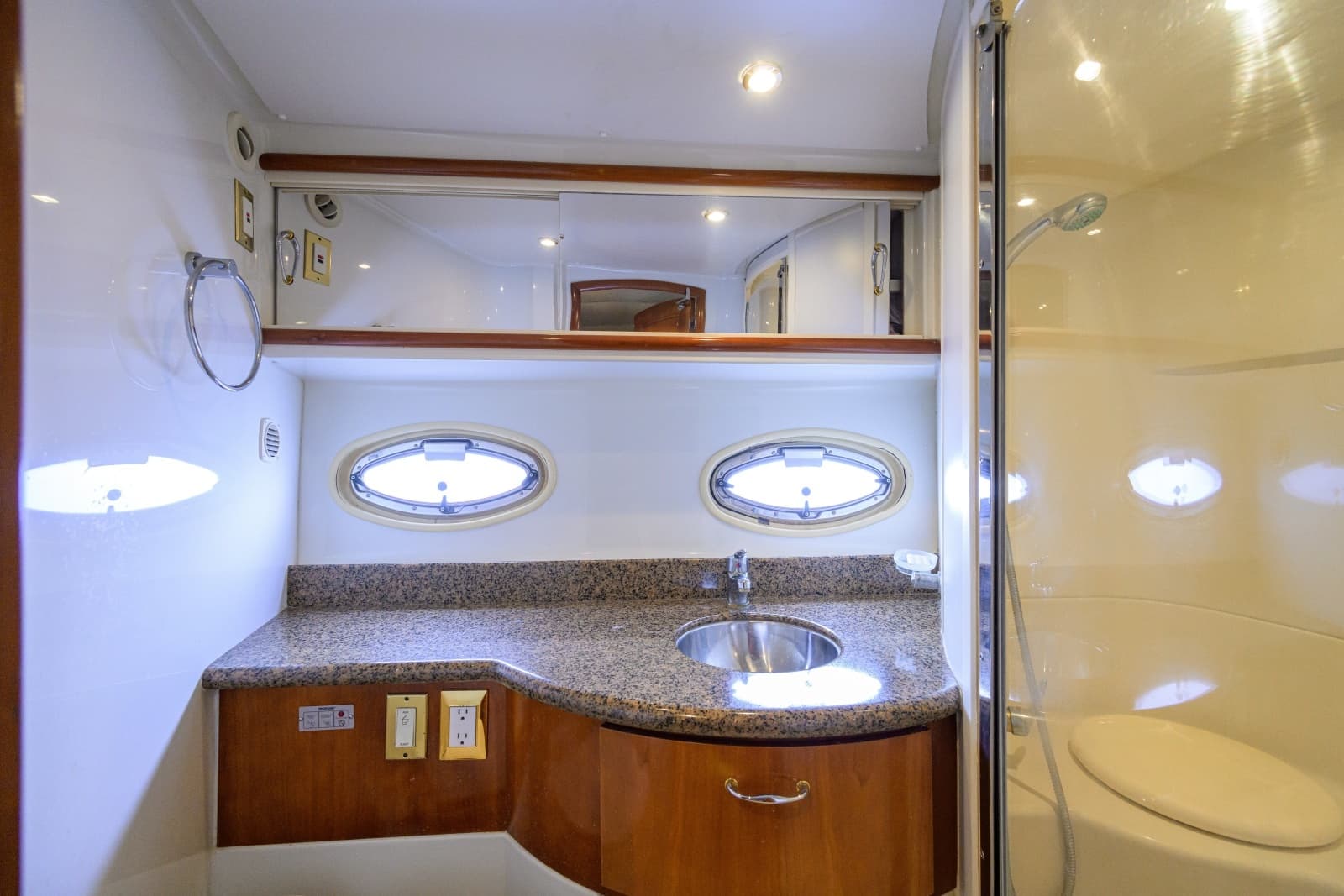 Carver 444 - Great Adventure