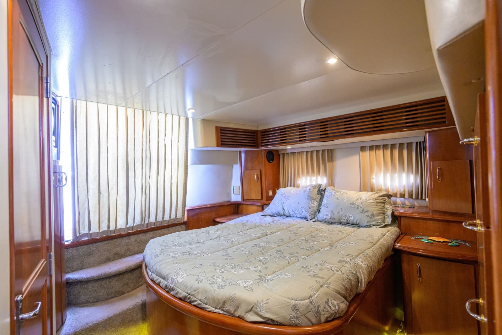 Carver 444 - Great Adventure