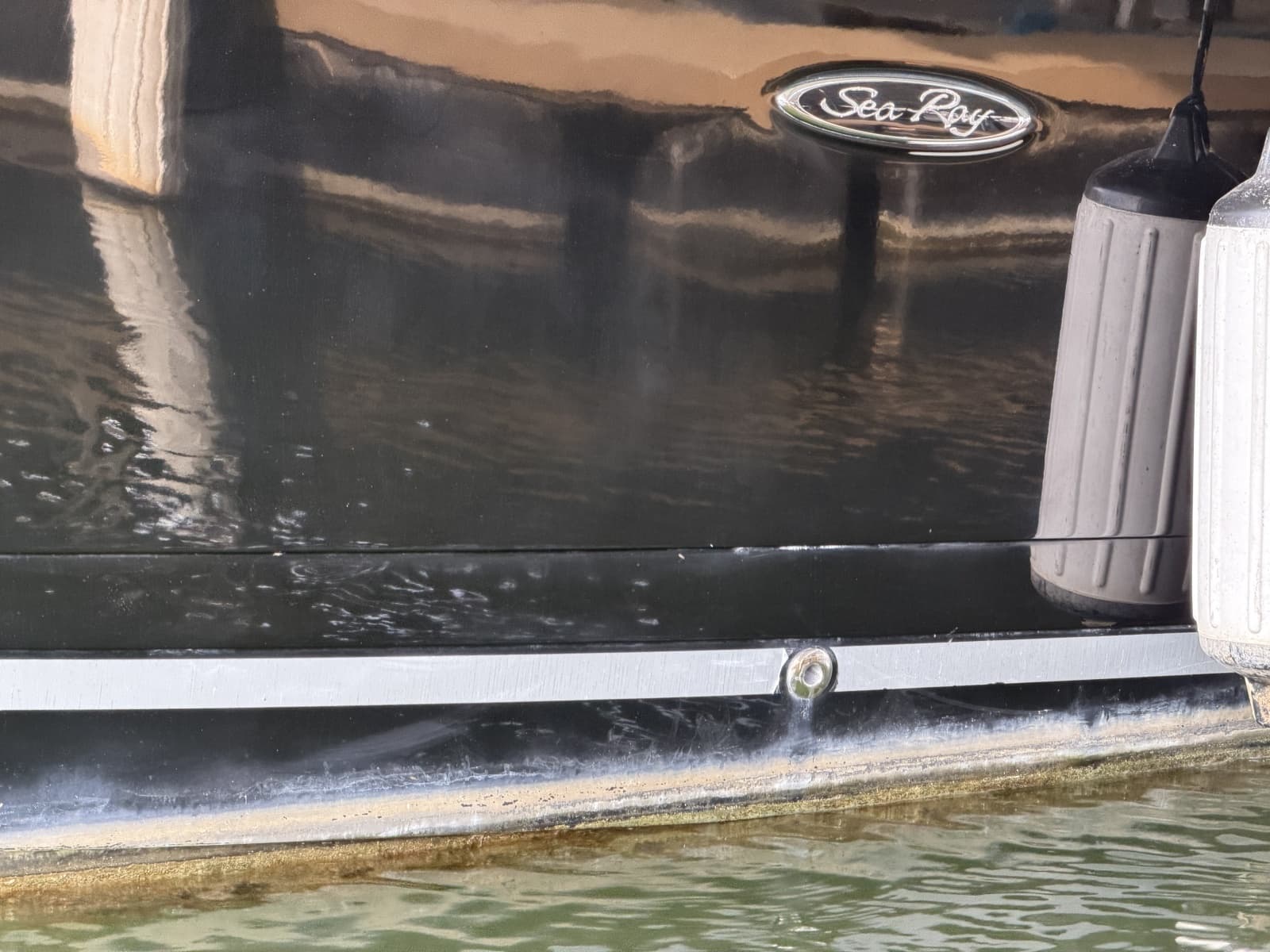 2009 Sea Ray 270 Sundancer