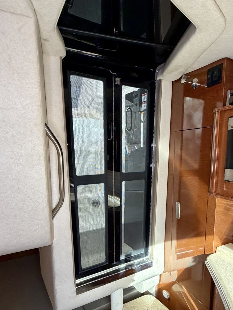 2009 Sea Ray 270 Sundancer