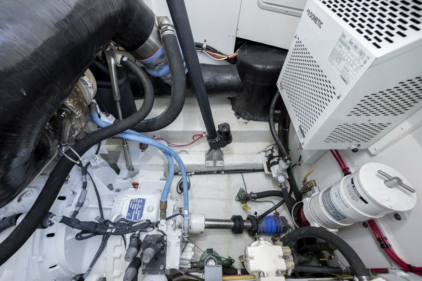 2019 Albemarle 410 Express Fisherman