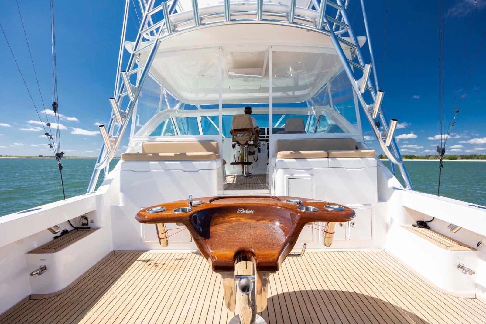 2019 Albemarle 410 Express Fisherman