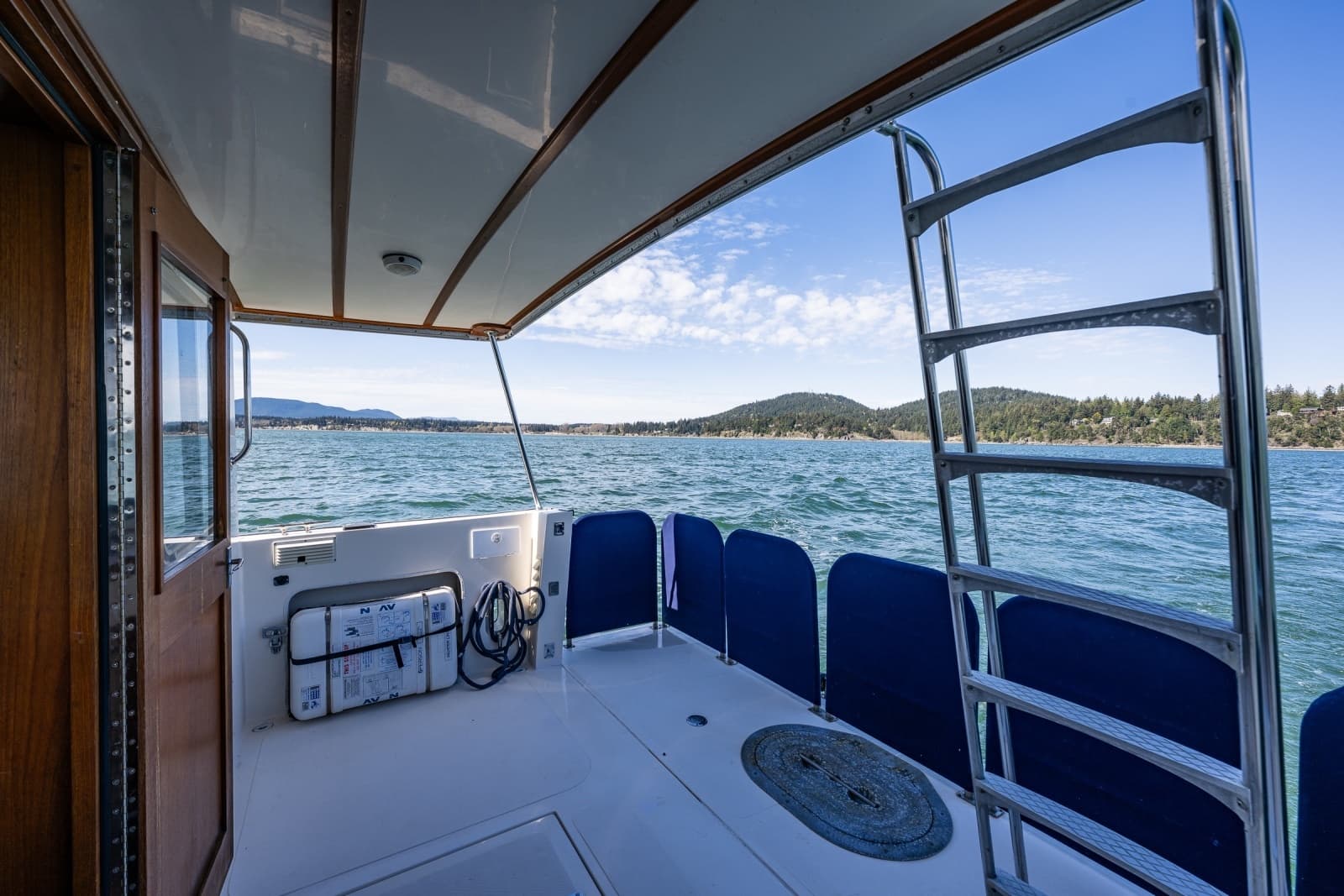 1999 Pacific Trawler 40