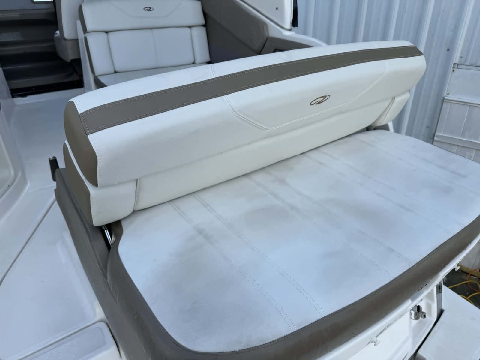 2016 Regal 28 Express