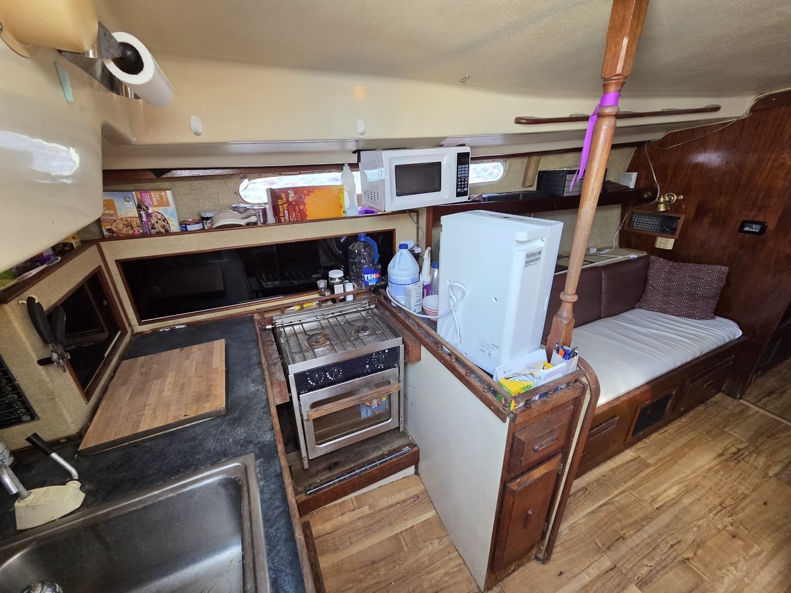 1976 Morgan Out Island 33