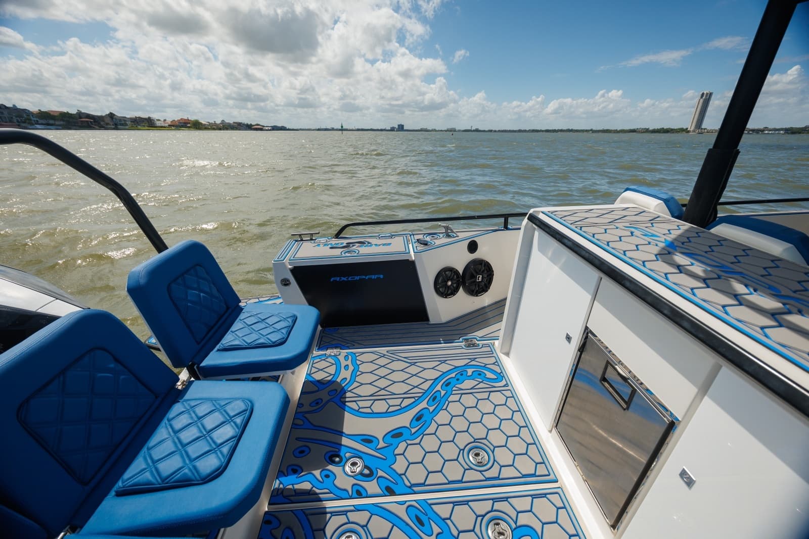 2019 Axopar 37 Sun Top