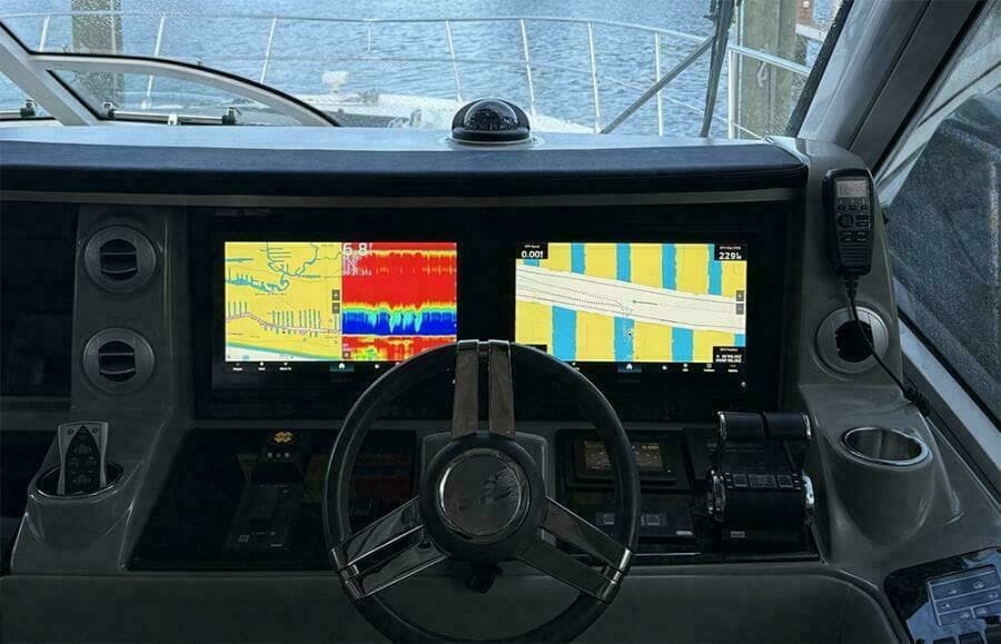 Garmin screens