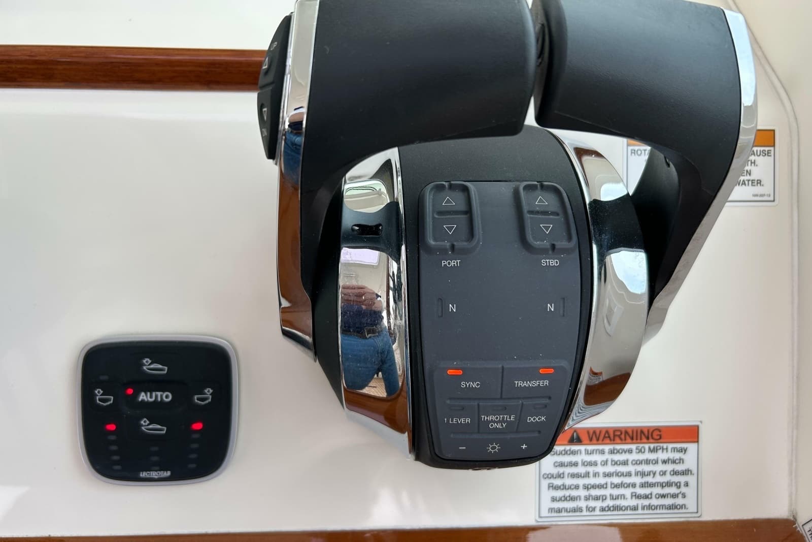 2020 Hunt Yachts Surfhunter 32