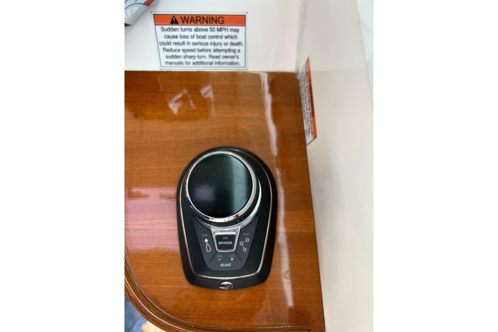 2020 Hunt Yachts Surfhunter 32