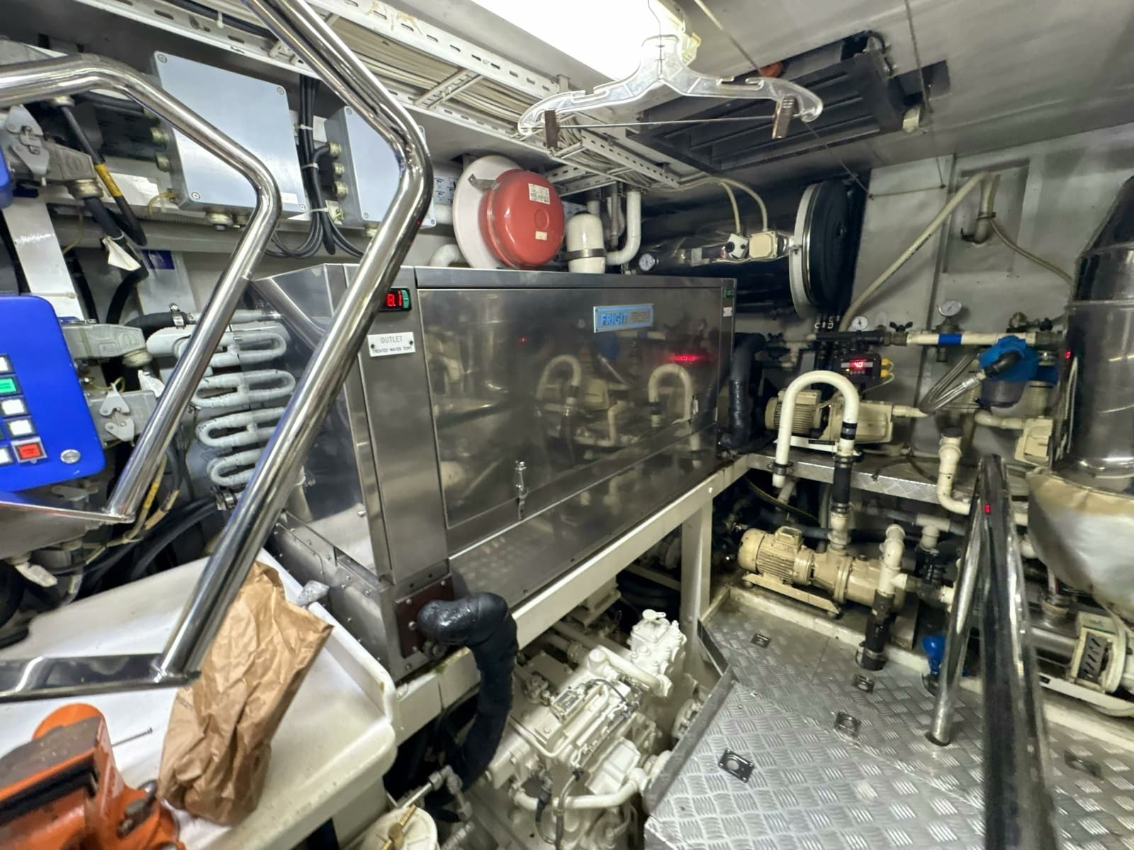 2005 Falcon Falcon 102 Flybridge