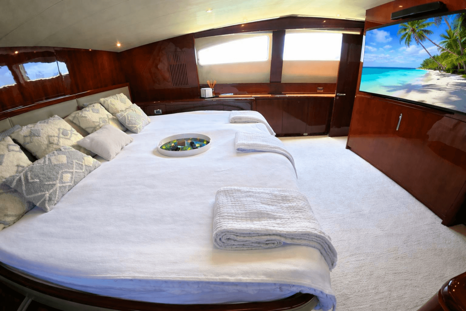 2005 Falcon Falcon 102 Flybridge