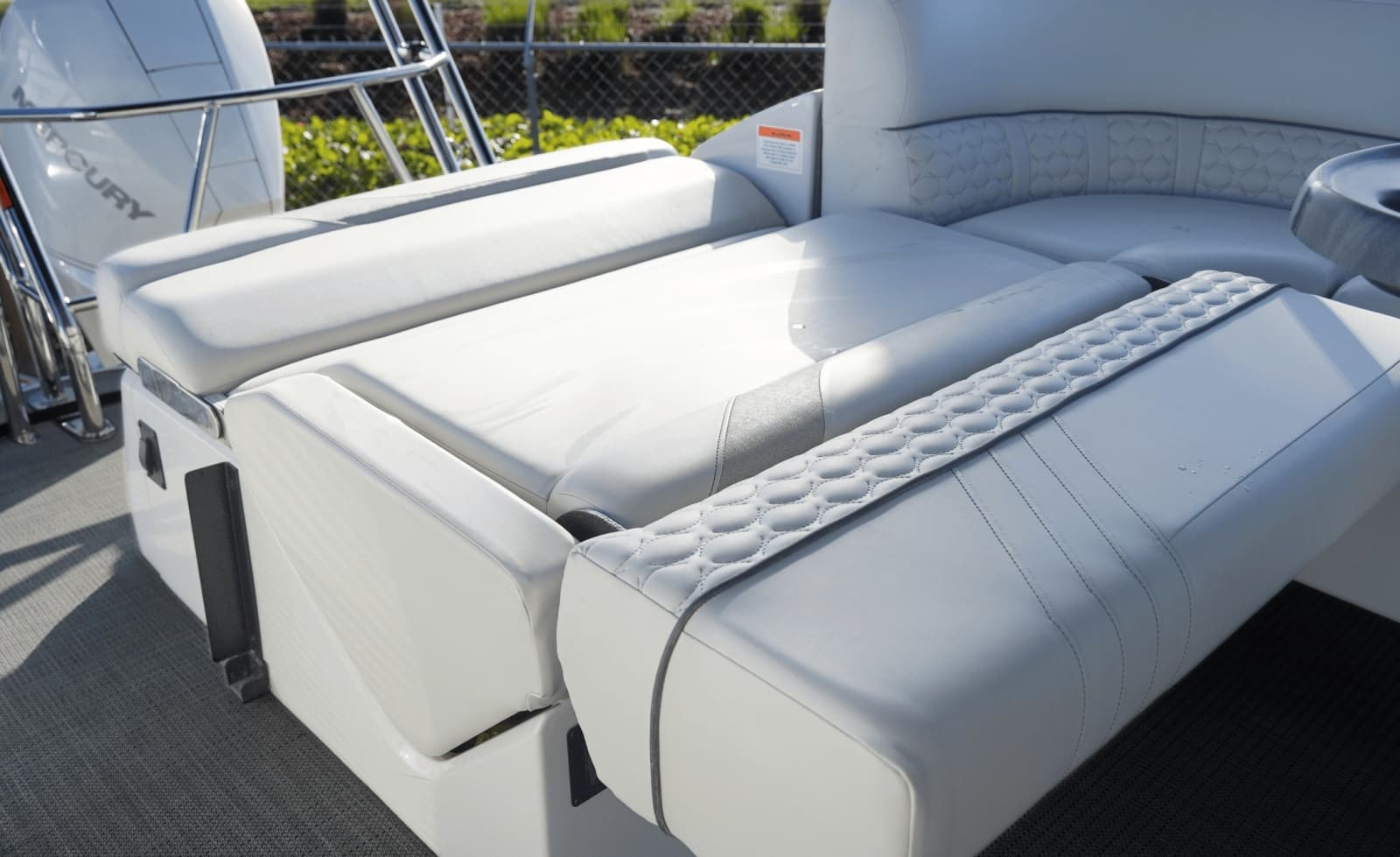 2023 Crest 230 Caribbean LX