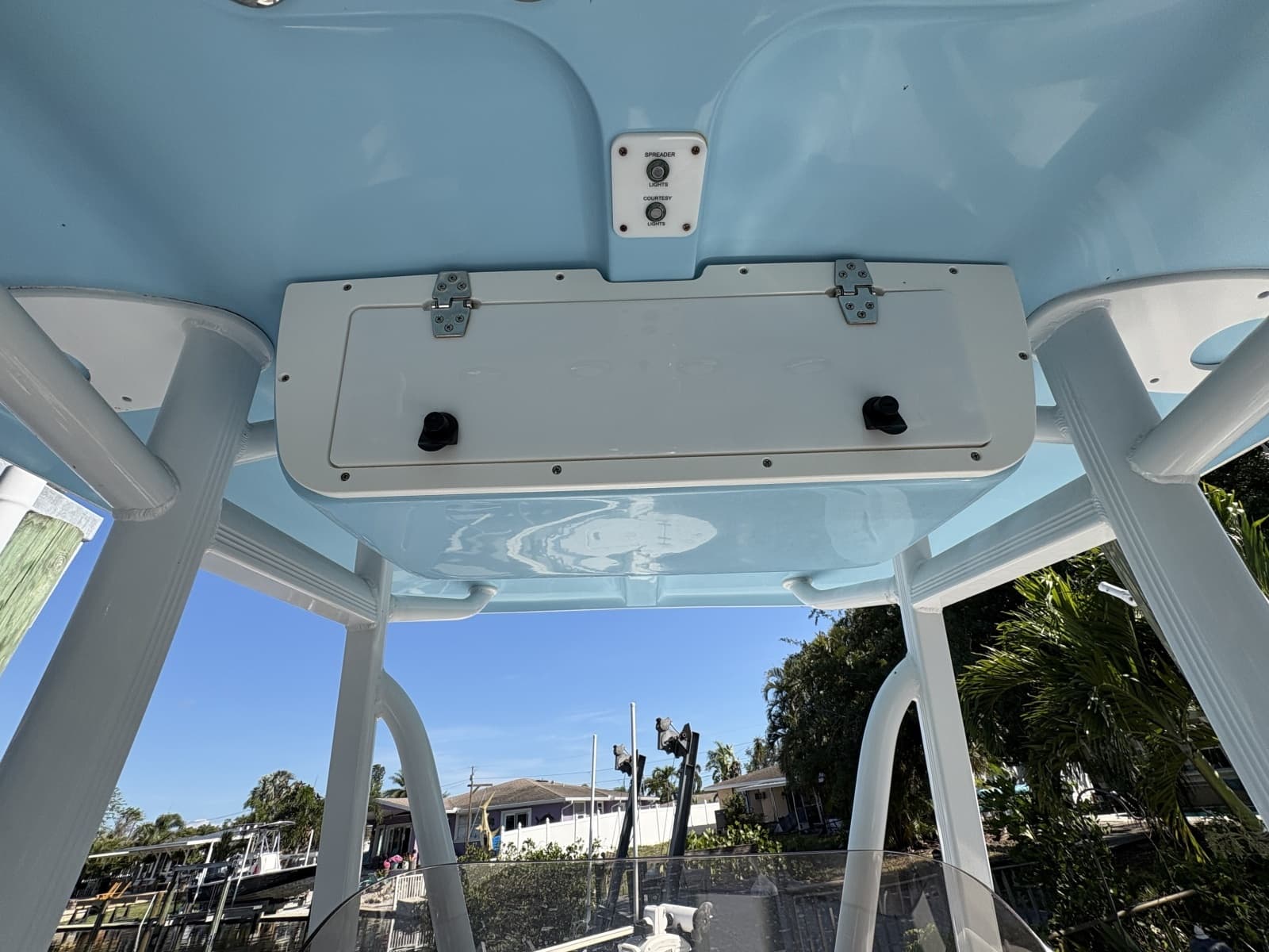 2018 Sea Hunt 225 Ultra