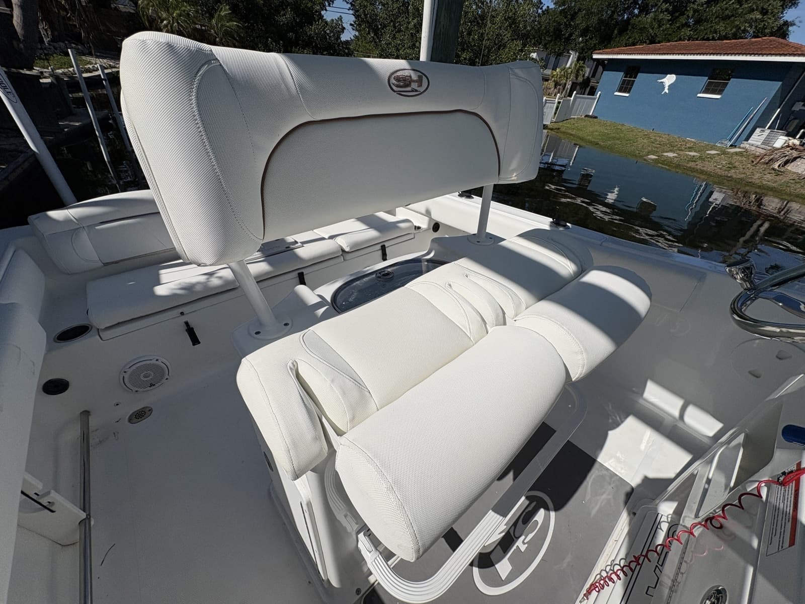 2018 Sea Hunt 225 Ultra