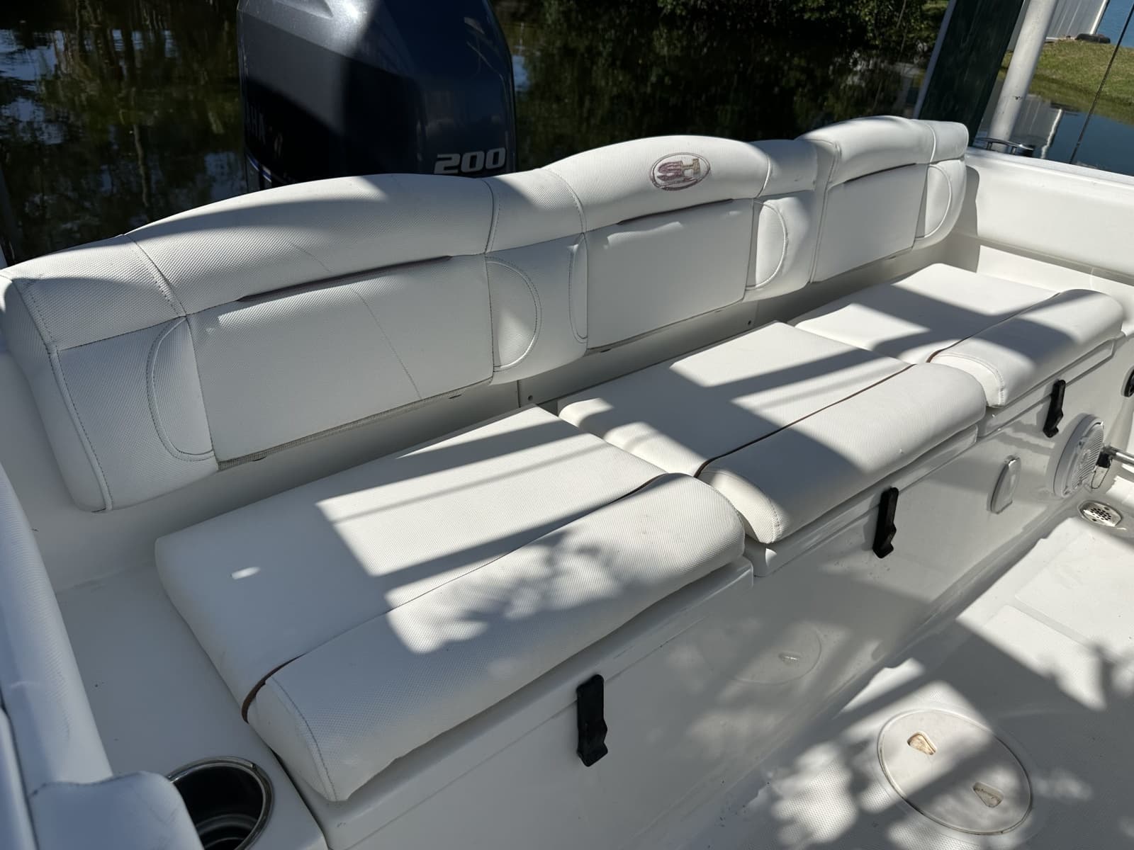 2018 Sea Hunt 225 Ultra