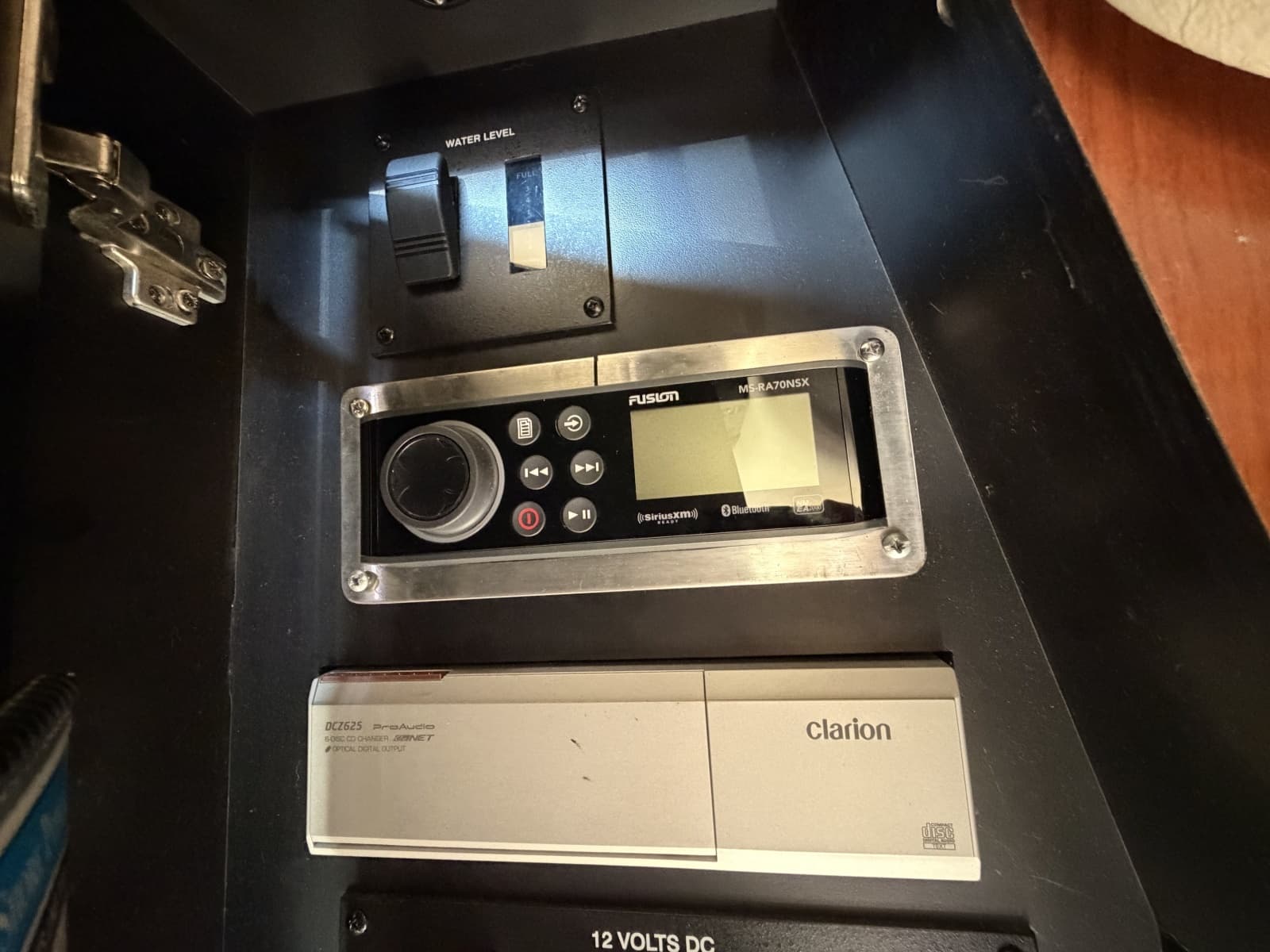 2006 Sea Ray 320 Sundancer