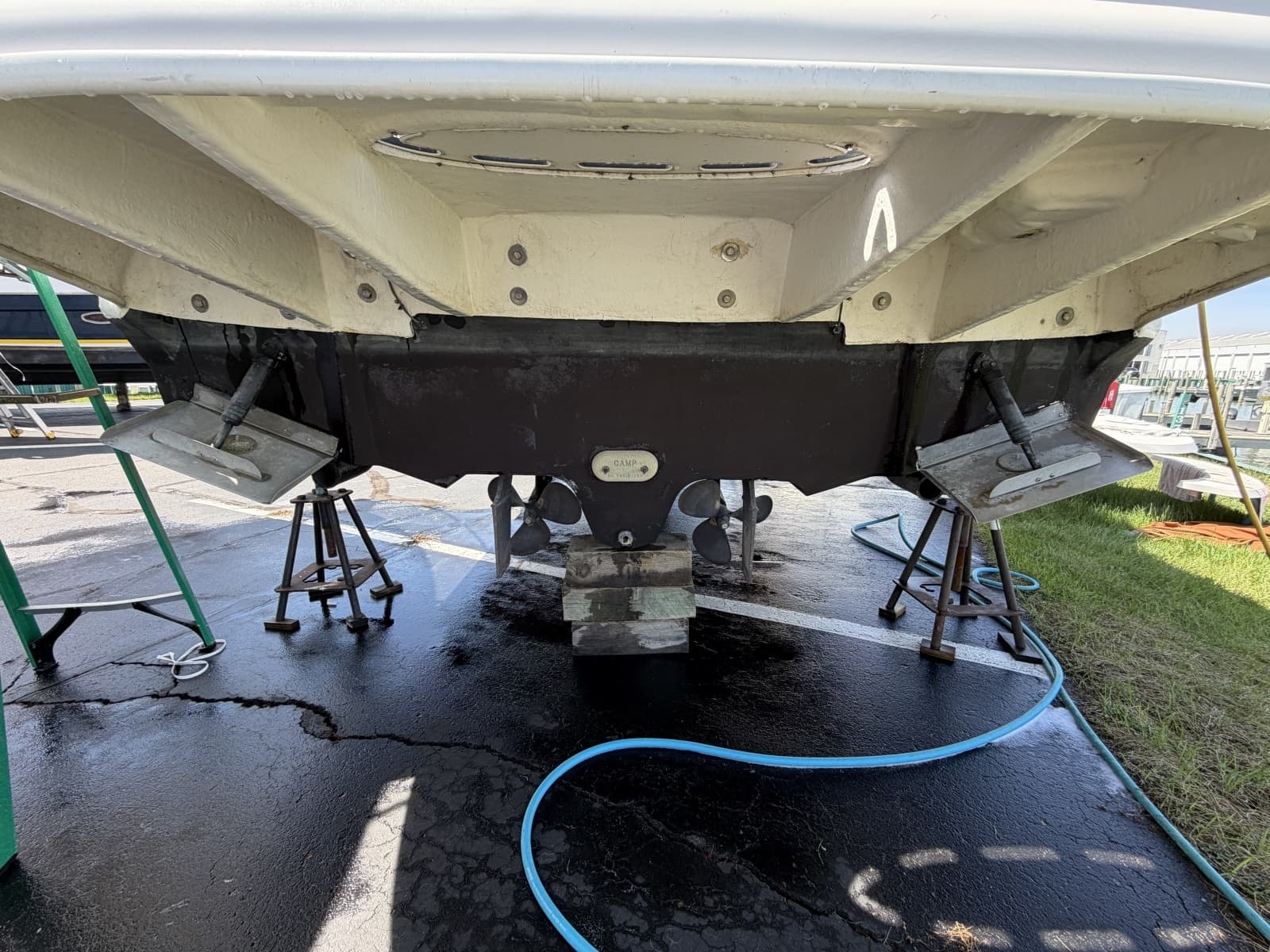 2006 Sea Ray 320 Sundancer